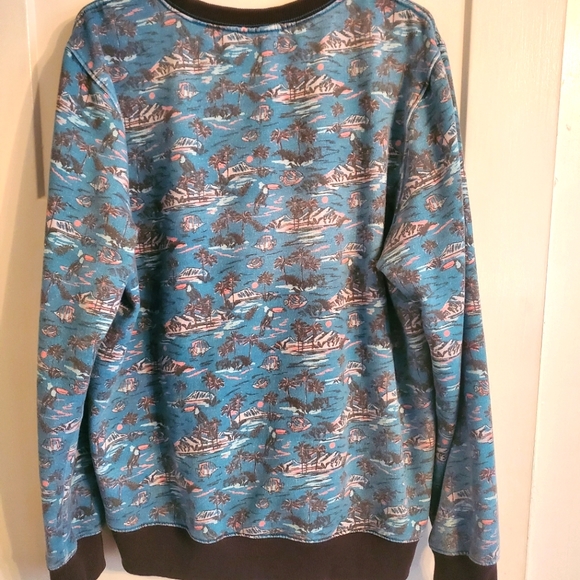 Chubbies Sweater - Picture 2 of 4